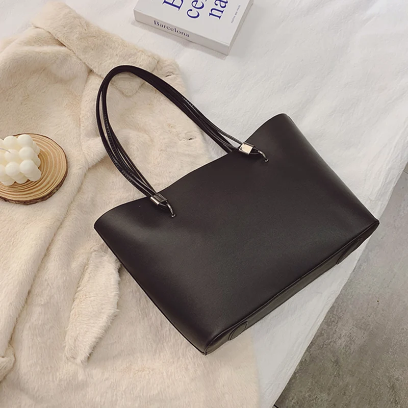 Large capacity work handbag with multiple compartments for professional organization